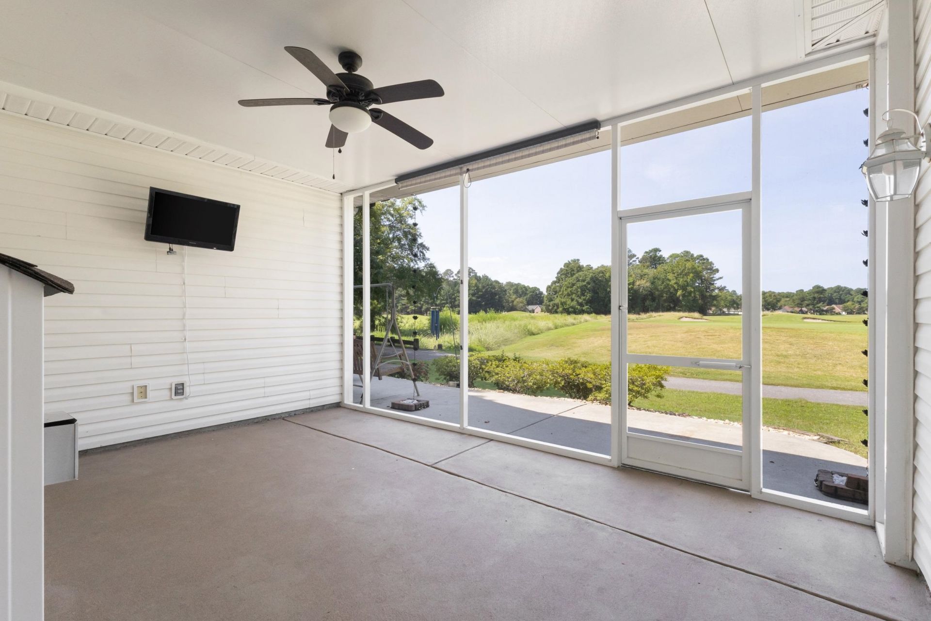 2803 Sanctuary Blvd. Photo 40