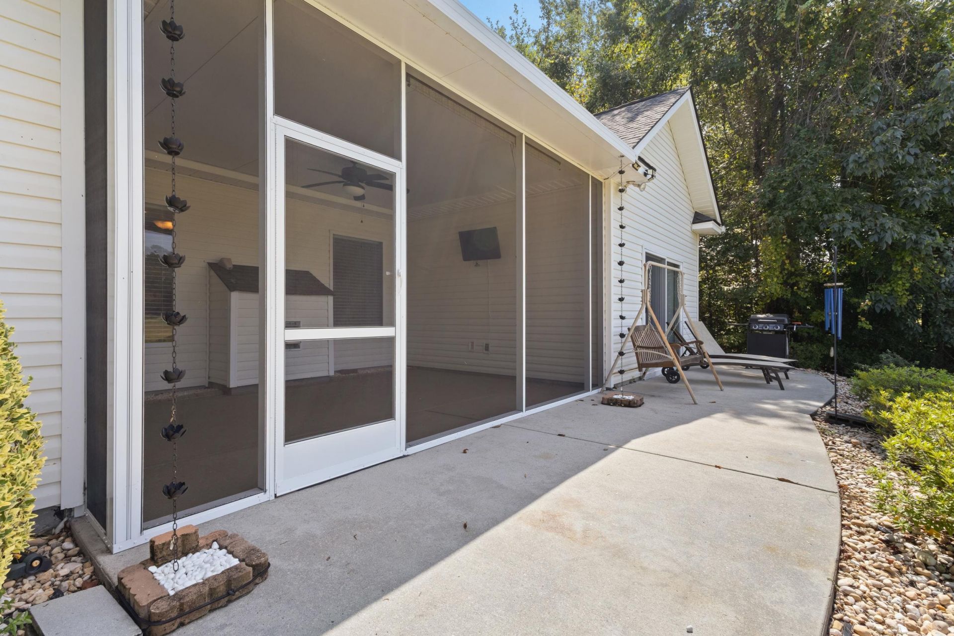 2803 Sanctuary Blvd. Photo 42