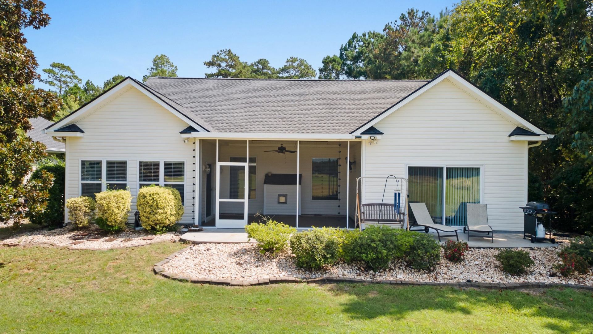 2803 Sanctuary Blvd. Photo 43