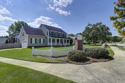 647 Park Road  photo 4