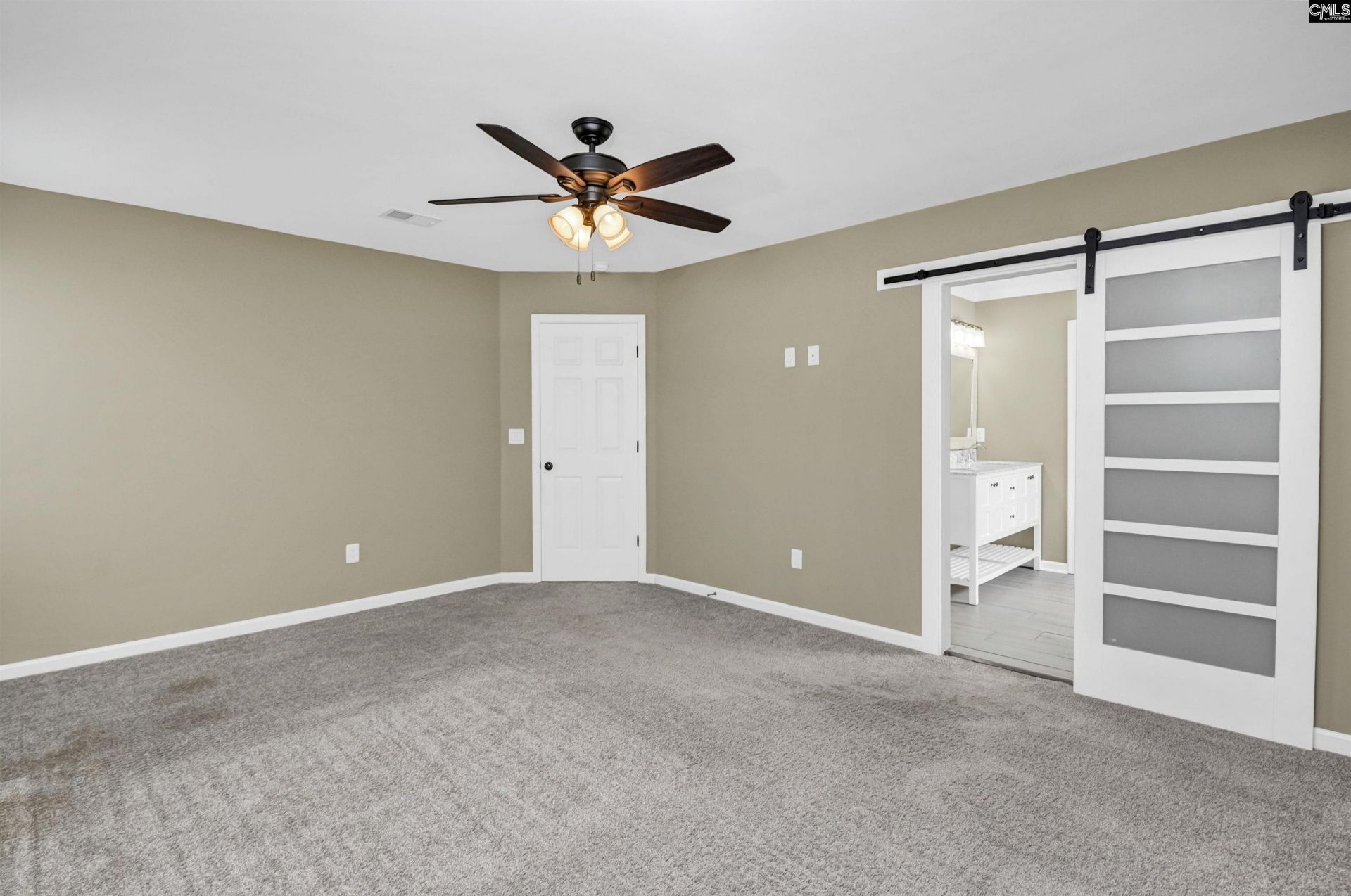 647 Park Road  Photo 32