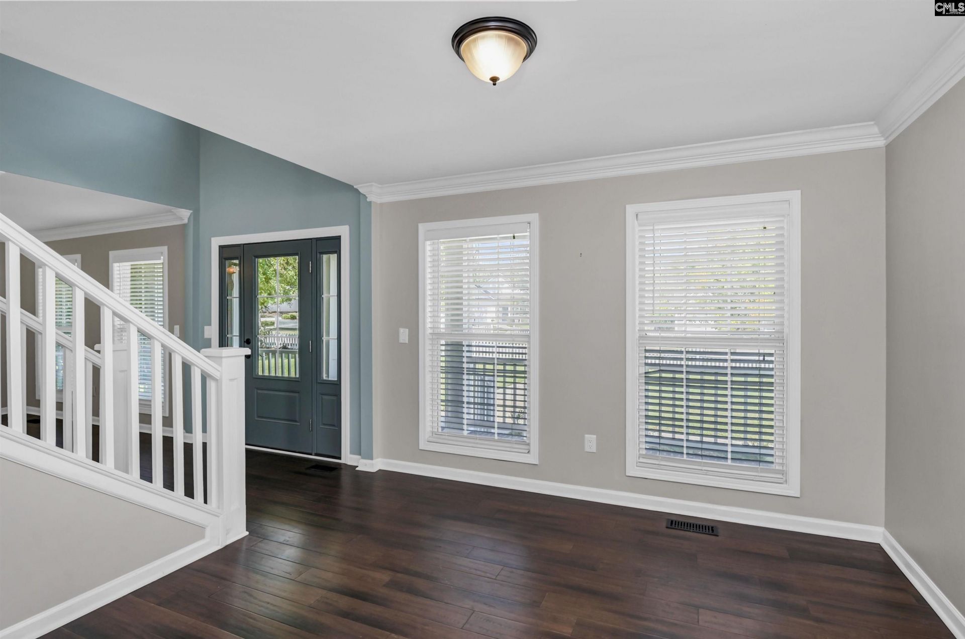 647 Park Road  Photo 7