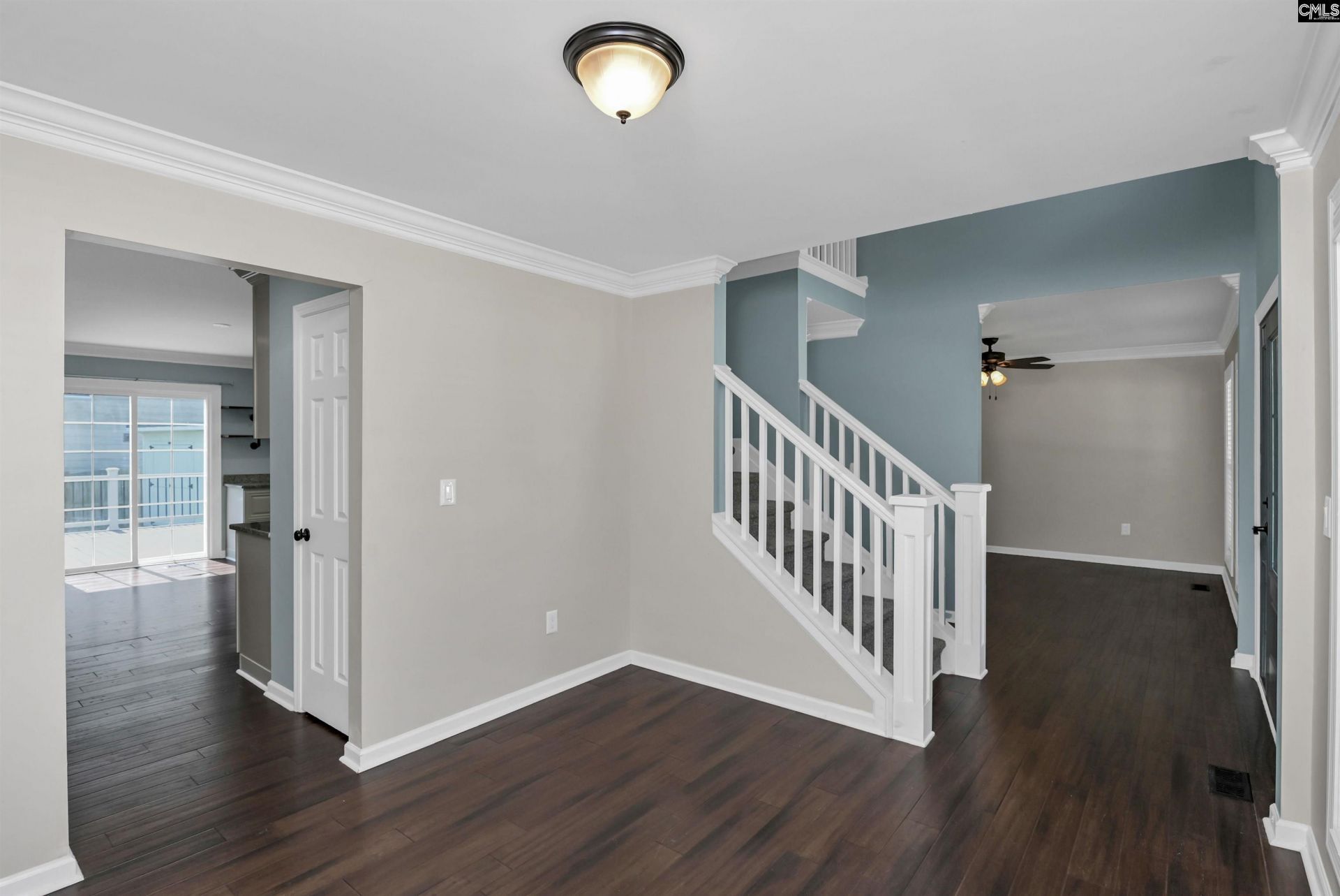 647 Park Road  Photo 9