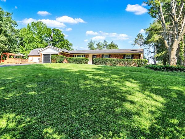 2907 Jay Dee Lane , Greenwood, IN 46143