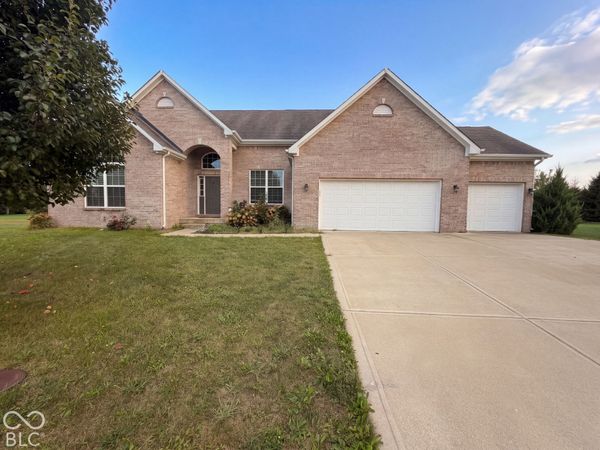 21323 Wharfdale Drive , Noblesville, IN 46062