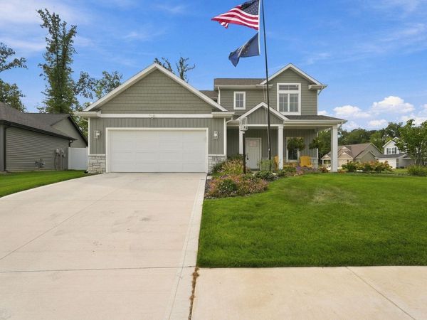 1781 Muruntau Grove, Fort Wayne, IN 46845