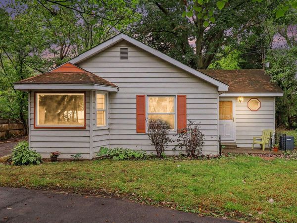 30925 Beverly Road, Romulus, MI 48174