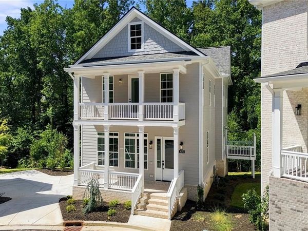 3050 Kara Court , Roswell, GA 30076