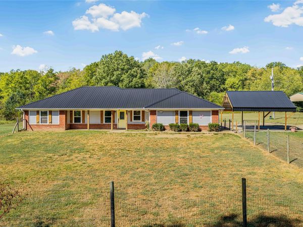 18747 Cowshed Crossing, Spiro, OK 74959