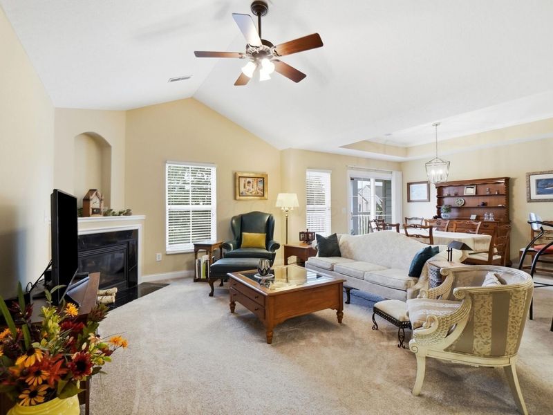 4184 Bradhurst Drive, Unit 19, Dublin, OH 43016 Photo 6
