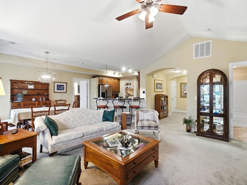 4184 Bradhurst Drive, Unit 19, Dublin, OH 43016 Photo 7