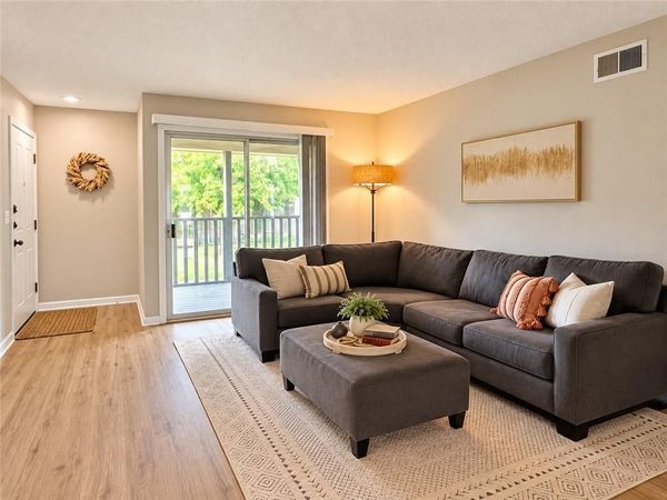 406 W 104th Street, Unit C, Kansas City, MO 64114