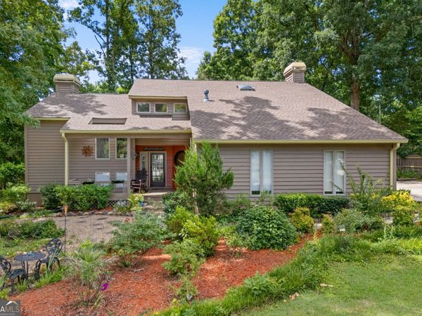 2335 Ettas Circle SE, Conyers, GA 30013