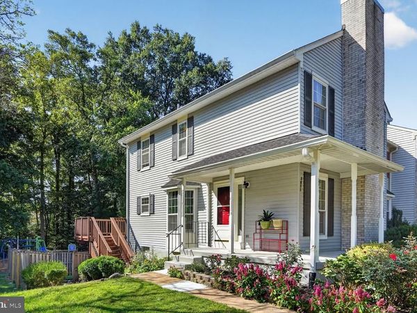 5851 WATERDALE, CENTREVILLE, VA 20121