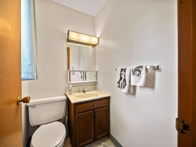 14572 Hock Hocking Road, Logan, OH 43138 Photo 12