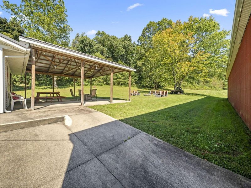 14572 Hock Hocking Road, Logan, OH 43138 Photo 23