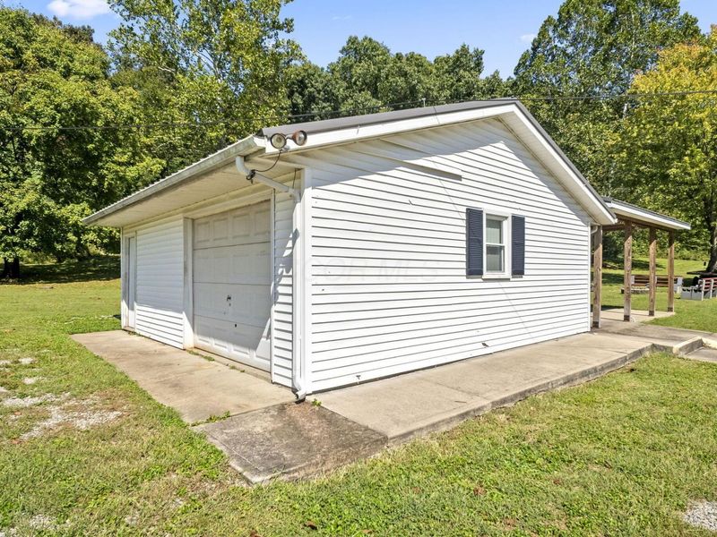 14572 Hock Hocking Road, Logan, OH 43138 Photo 24
