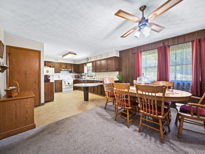 14572 Hock Hocking Road, Logan, OH 43138 Photo 9