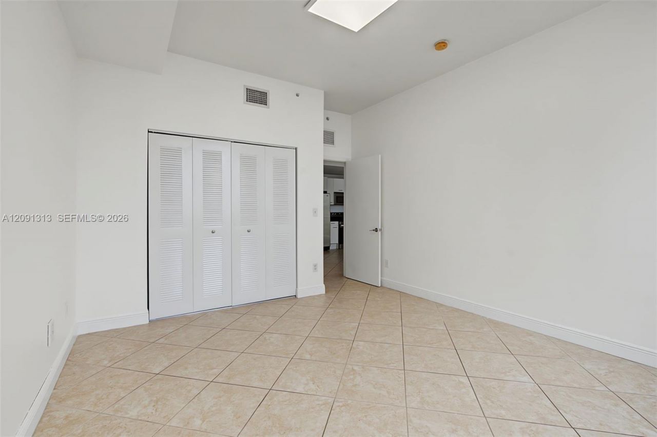 1350 NW 8th Ct , Unit A4 (206), Miami, FL 33136 Photo