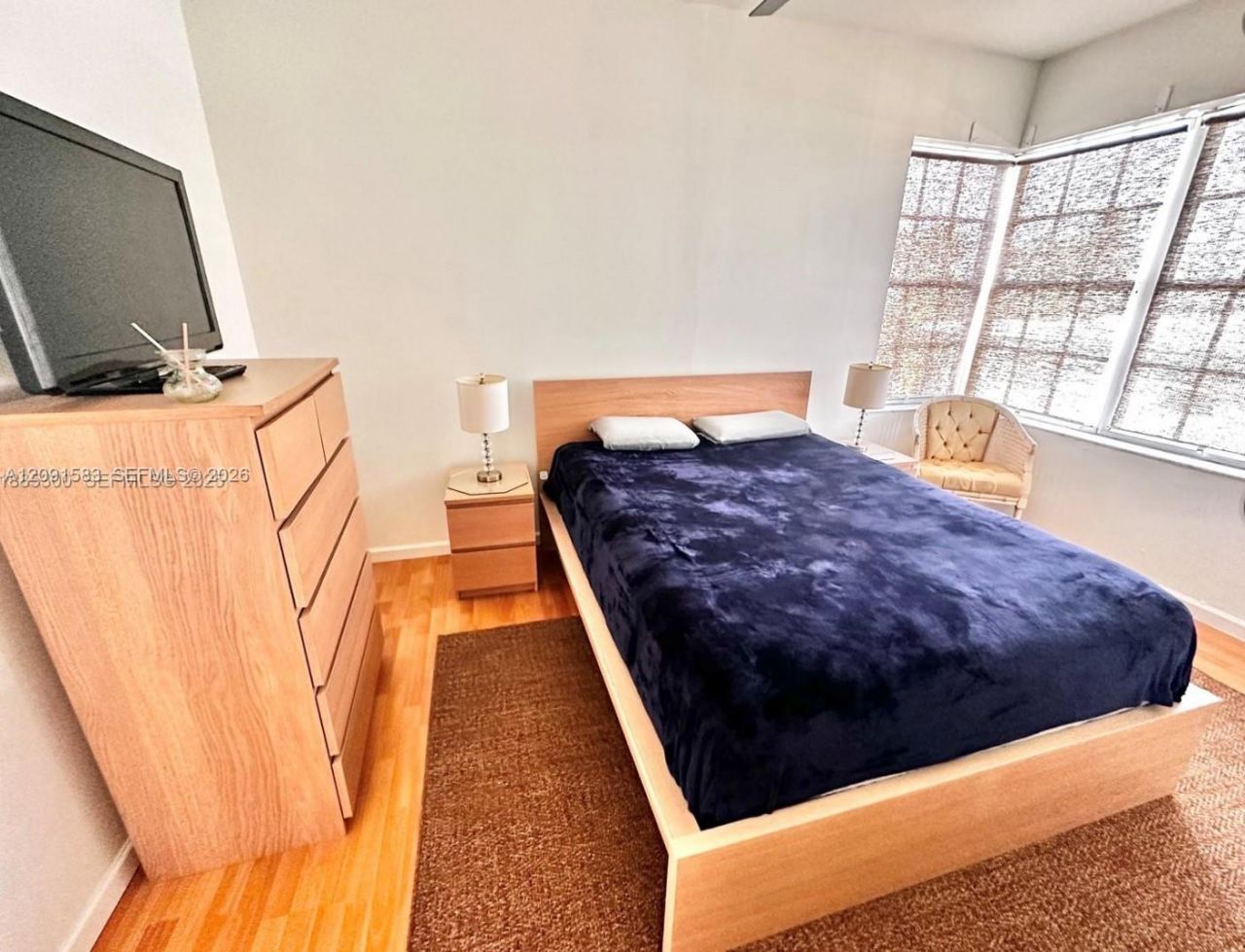 1051 Meridian Ave , Unit 1F, Miami Beach, FL 33139 Photo