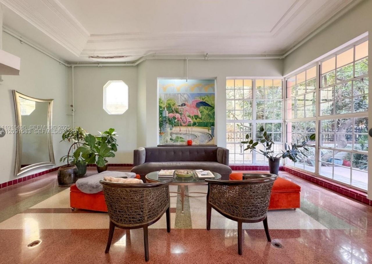 1051 Meridian Ave , Unit 1F, Miami Beach, FL 33139 Photo