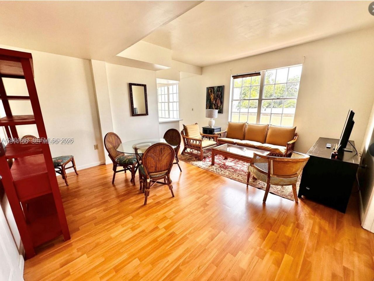1051 Meridian Ave , Unit 1F, Miami Beach, FL 33139 Photo