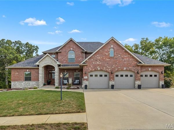 61 Woodcrest Drive , Bethalto, IL 62010