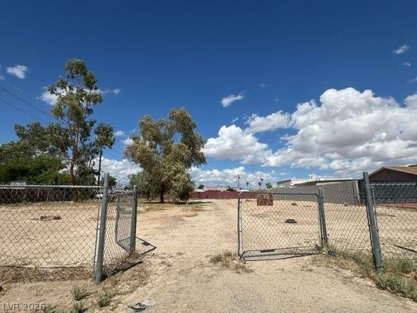 4760 E Van Buren Avenue, Las Vegas, NV 89110