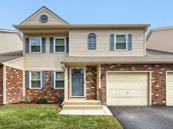 921 Perry Drive , Algonquin, IL 60102