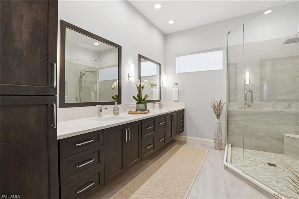 8665 Dilillo Ct, Naples, FL 34119 Photo