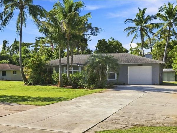 5290 Cypress LN , NAPLES, FL 34113