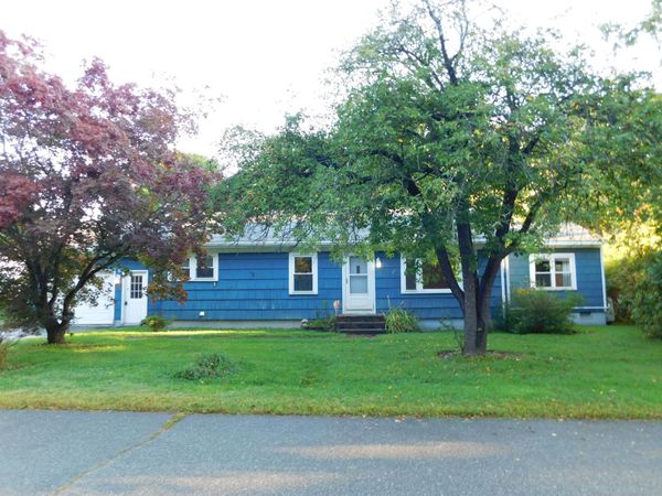 5 Sylvan Road , Orono, ME 04473