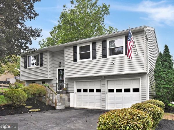 3600 ORCHARD COURT , READING, PA 19606