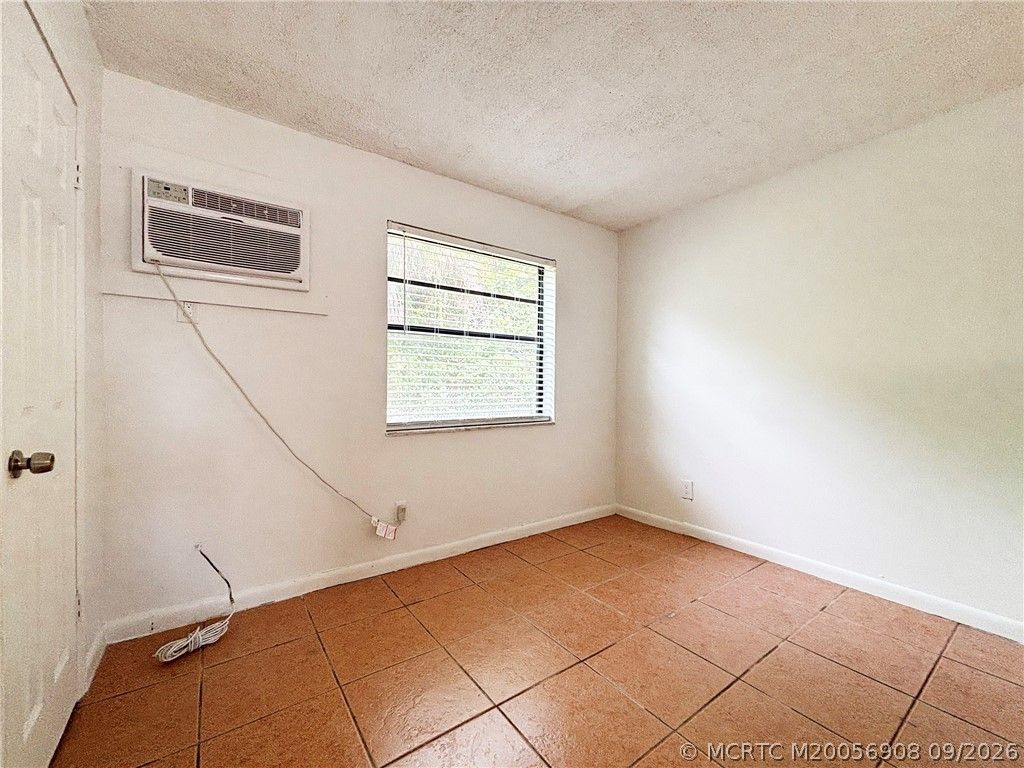 1041 SE Monterey Road , Unit 2-15, Stuart, FL 34994 Photo