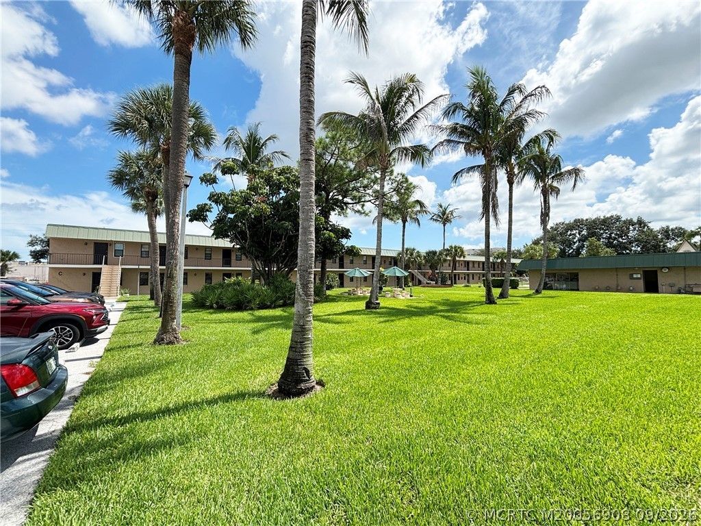 1041 SE Monterey Road , Unit 2-15, Stuart, FL 34994 Photo