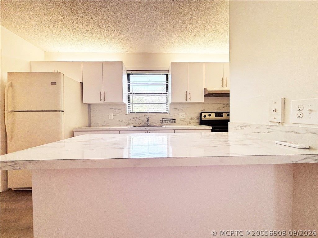 1041 SE Monterey Road , Unit 2-15, Stuart, FL 34994 Photo