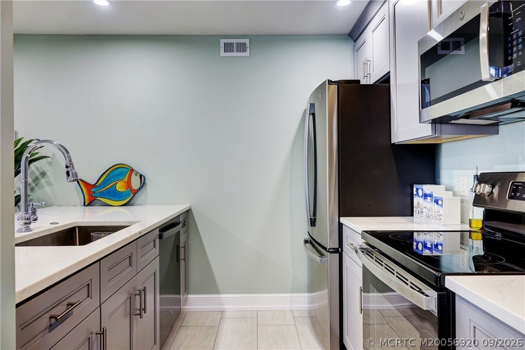 544 NE Plantation Road, Unit 4708, Stuart, FL 34996 Photo