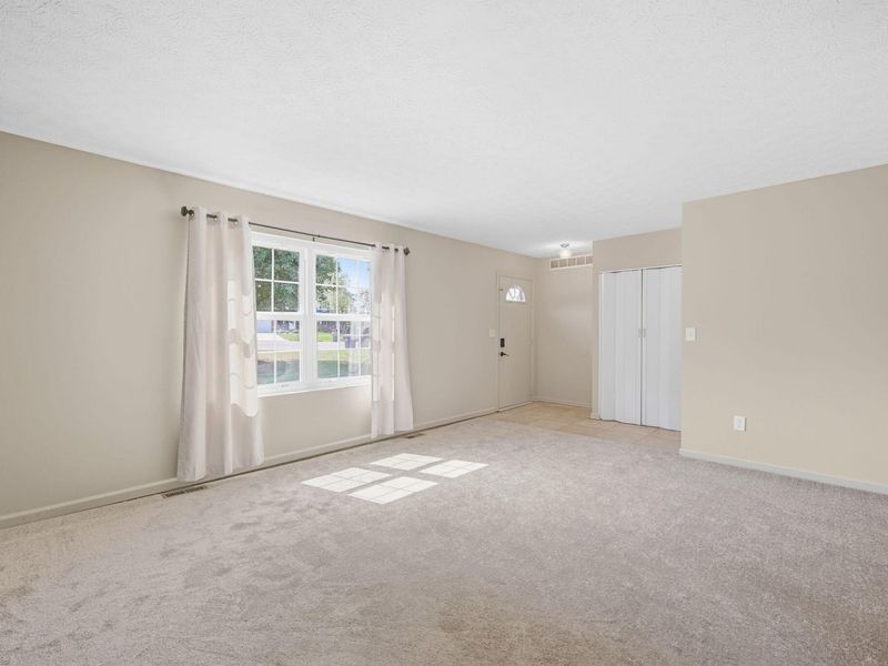 1812 Pioneer Boulevard, Burlington, KY 41005 Photo 5