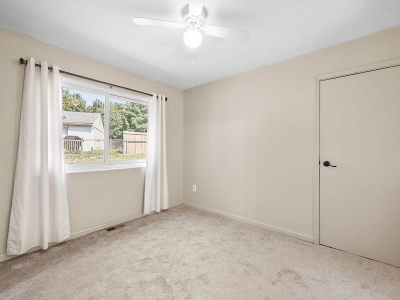 1812 Pioneer Boulevard, Burlington, KY 41005 Photo 9