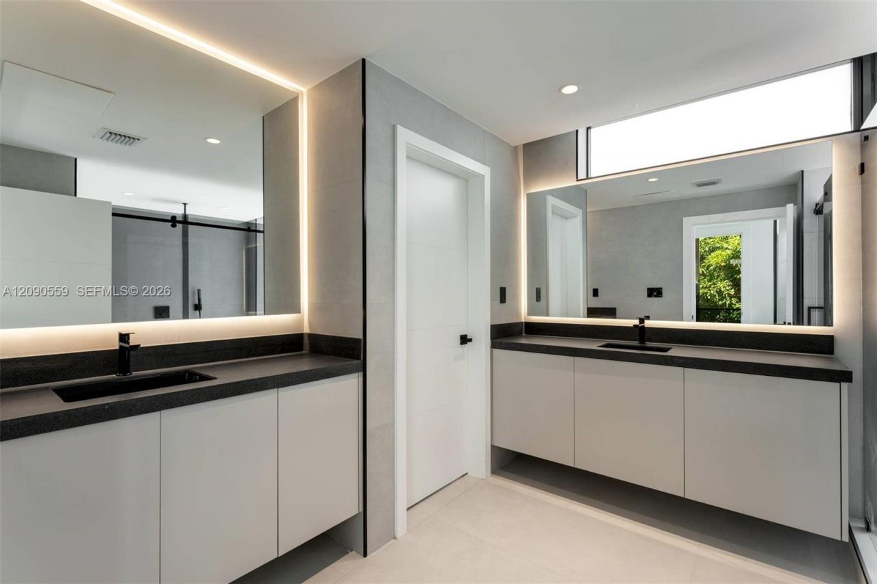 3310 Elizabeth Street, Coconut Grove, FL 33133 Photo