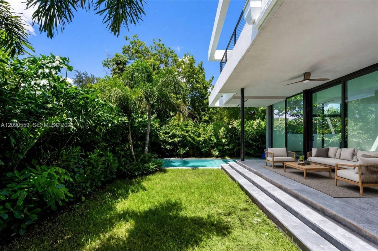 3310 Elizabeth Street, Coconut Grove, FL 33133 Photo