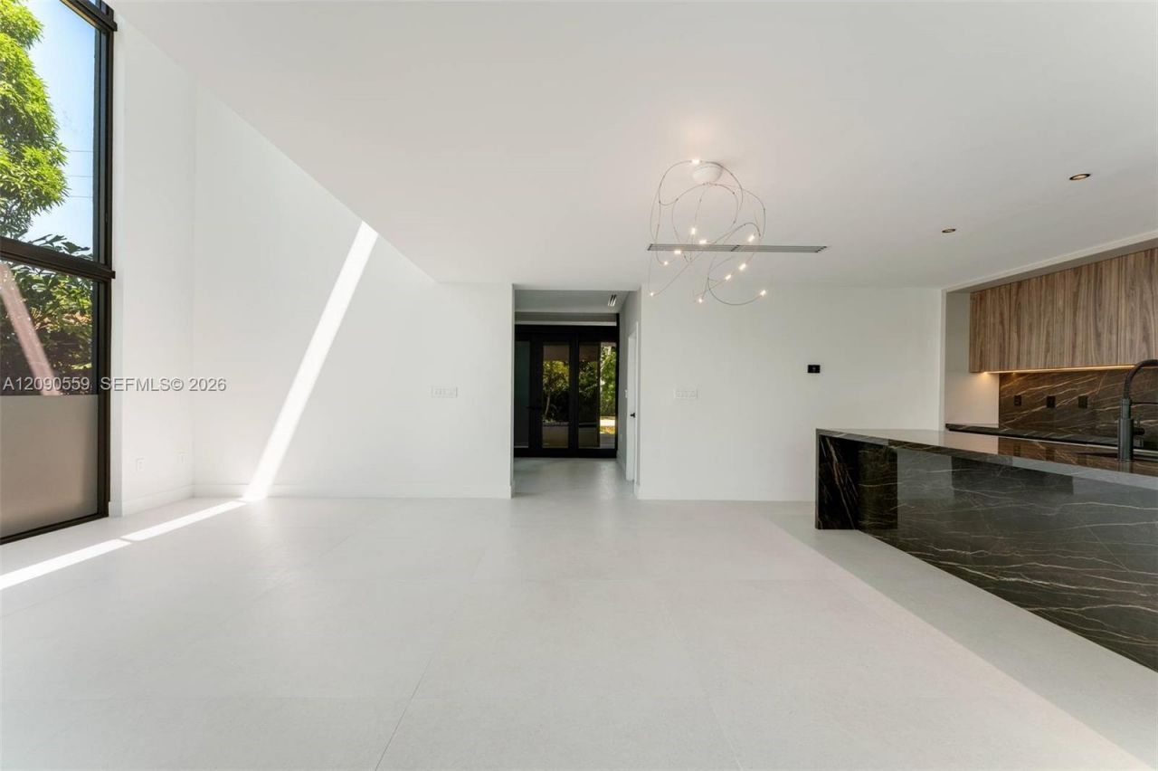 3310 Elizabeth Street, Coconut Grove, FL 33133 Photo