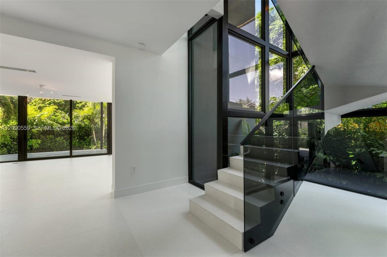 3310 Elizabeth Street, Coconut Grove, FL 33133 Photo