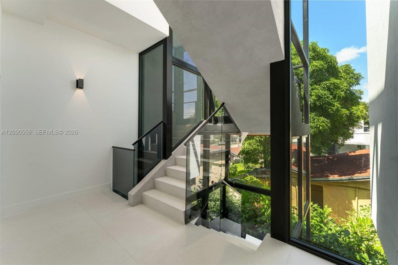 3310 Elizabeth Street, Coconut Grove, FL 33133 Photo