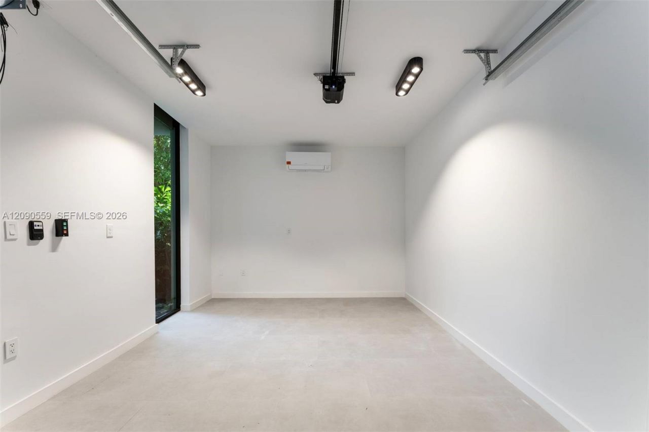 3310 Elizabeth Street, Coconut Grove, FL 33133 Photo