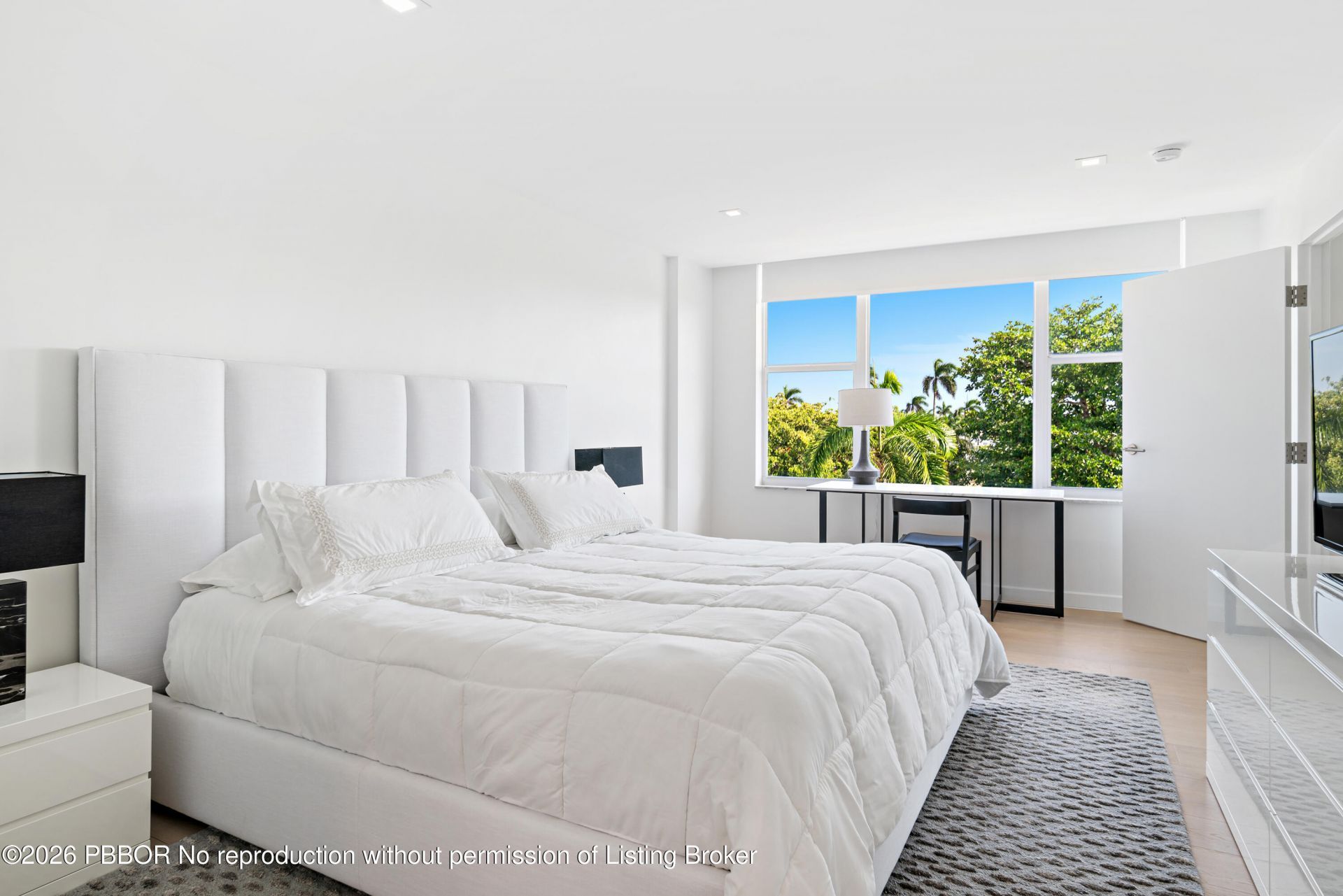 333 Sunset Avenue, Unit 311, Palm Beach, FL 33480 Photo