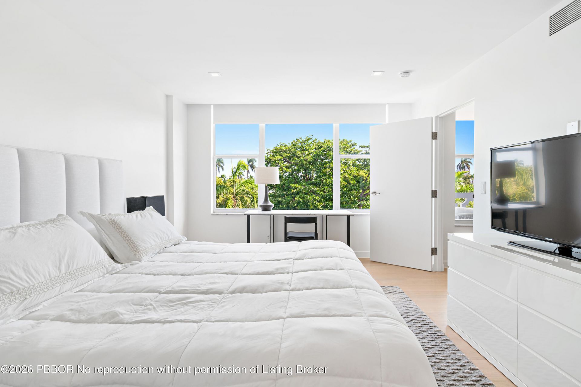 333 Sunset Avenue, Unit 311, Palm Beach, FL 33480 Photo