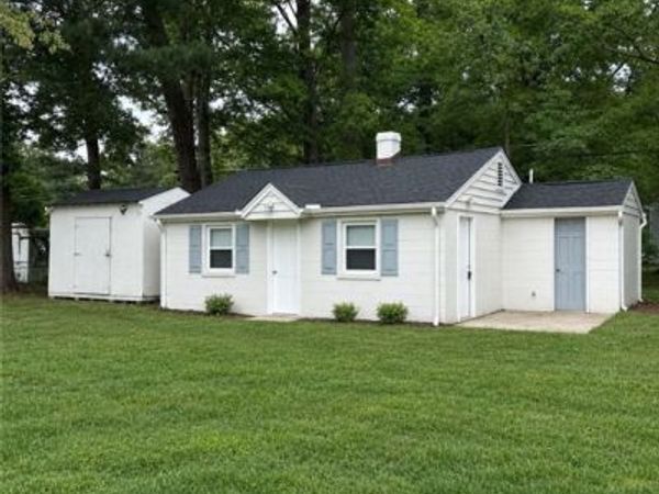 826 Azalea Avenue , Richmond, VA 23227