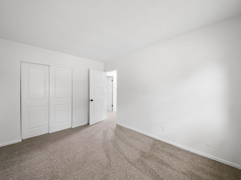 1967 Dunning Road, Columbus, OH 43219 Photo 12