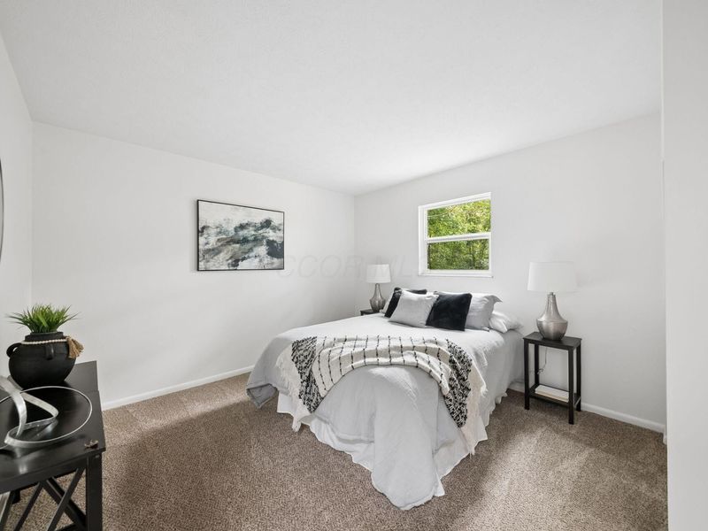 1967 Dunning Road, Columbus, OH 43219 Photo 8